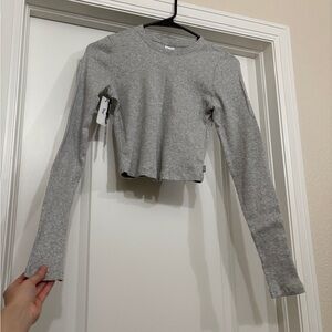 Aritzia Ribbed Crop Top NWT Small